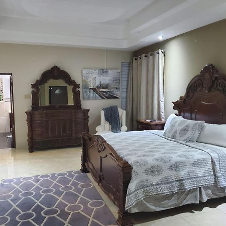 פורטמור The Palms- Caribbean Estates -10 Minutes From The Beach- Gated Community מראה חיצוני תמונה